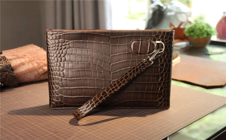 How to care for a crocodile leather bag